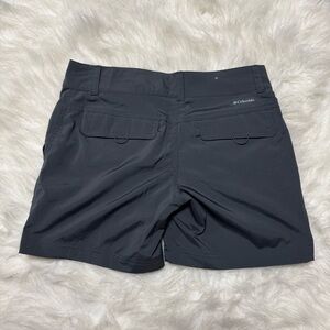 Columbia Women’s Dress Shorts size 4 (6L) in Black